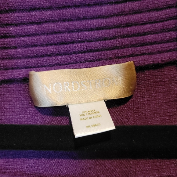Nordstrom wool and cashmere blend cropped batwing dolman purple sweater - Picture 9 of 9
